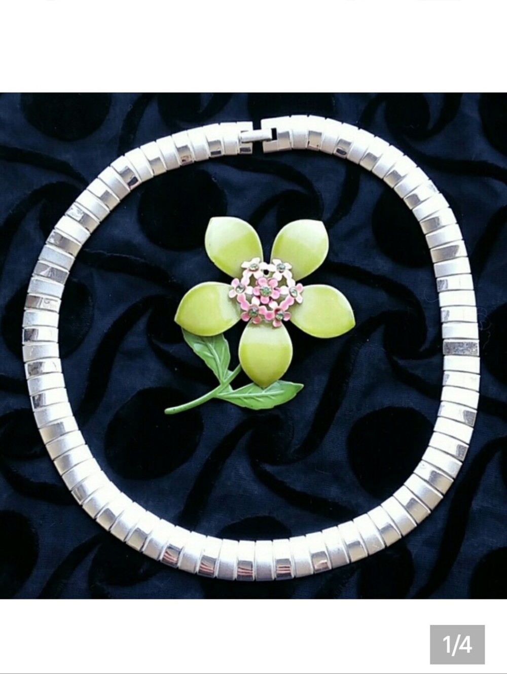 Avon silvertone choker necklace